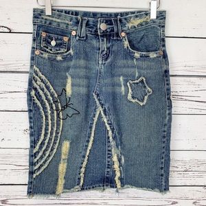 TRUE RELIGION distressed denim star jean skirt 27